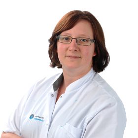 Emmen, C.J.A. (Lotje)